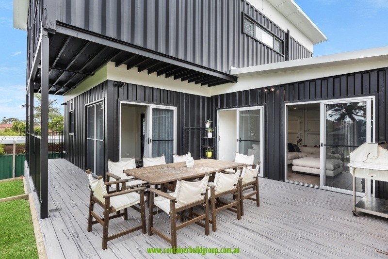 Luxury modular container home exterior