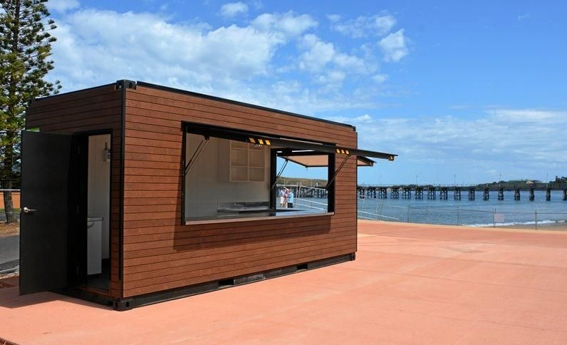 Coffs Jetty Café waterfront exterior